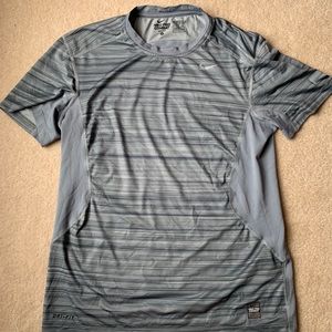 Men’s Nike Drifit shirt - Grey
